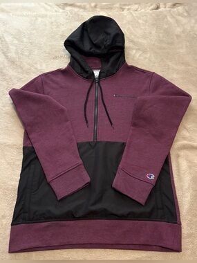 Champion Plum and Black Fleece Woven-Mix Two‑Tone Half‑Zip Hoodie – Men’s M